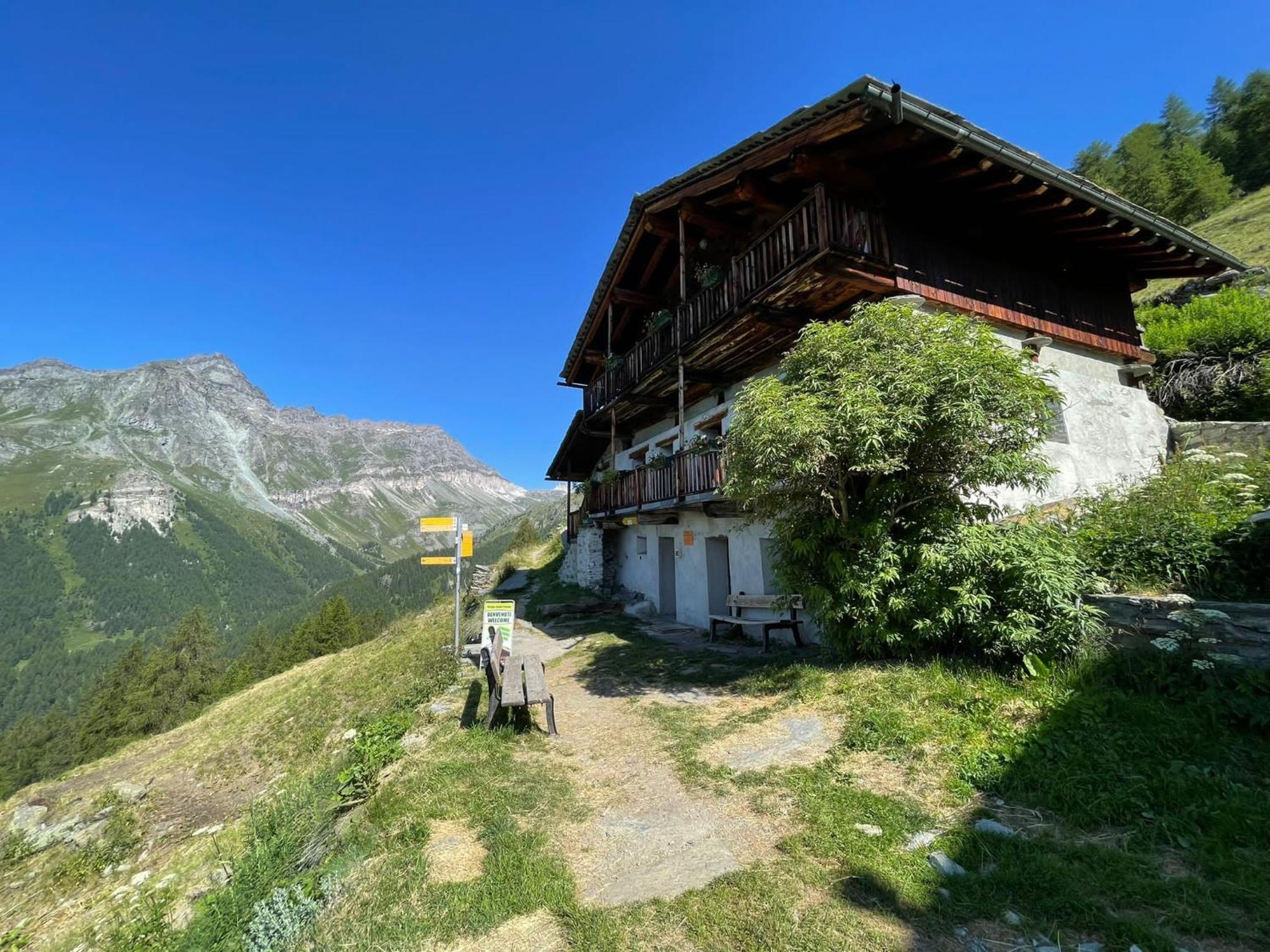 Hotel Rifugio Guide Frachey Saint Jacques Esterno foto